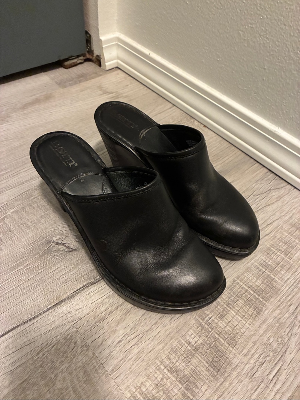 Born Black Leather Mule Clogs - Women